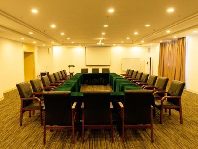 Jinjiang Inn Xianning Yinquan Avenue Hot Spring Hotel Exterior foto
